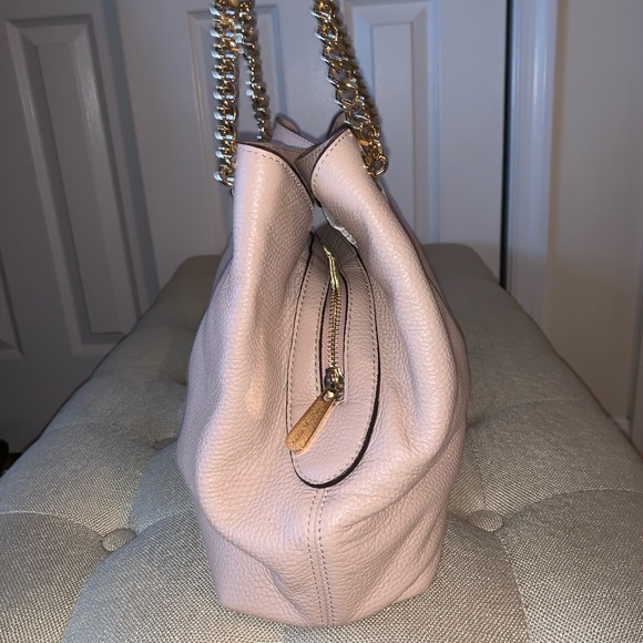 Michael Kors - Picture 2 of 10